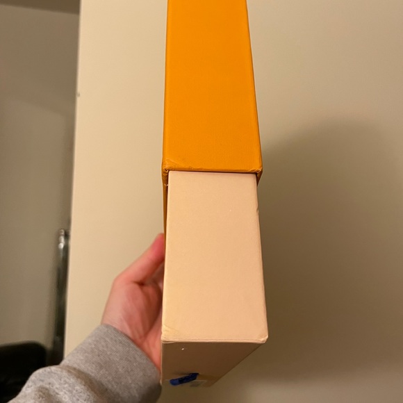 LV box - Picture 4 of 5